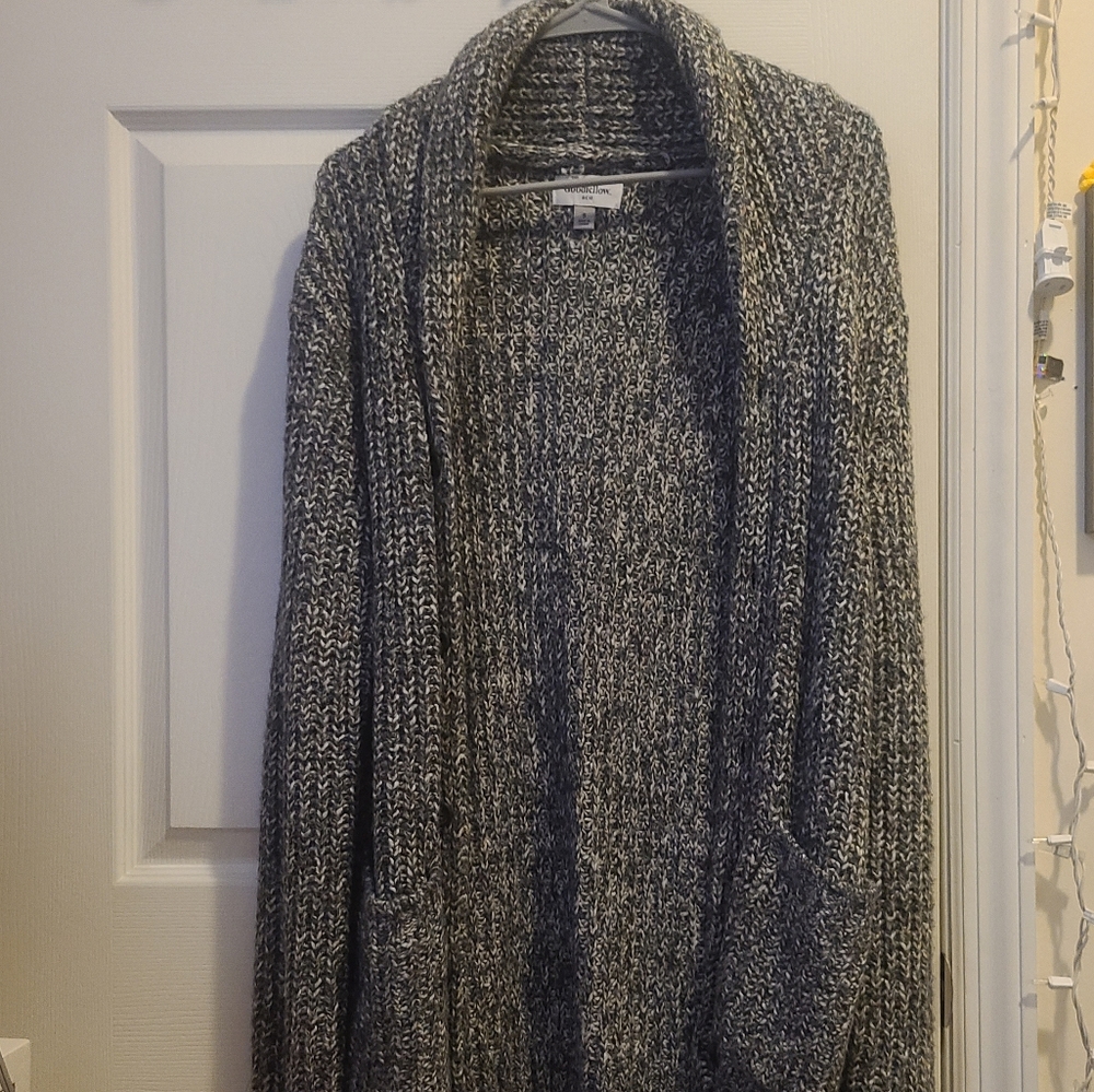 Grey/colorful cardigan